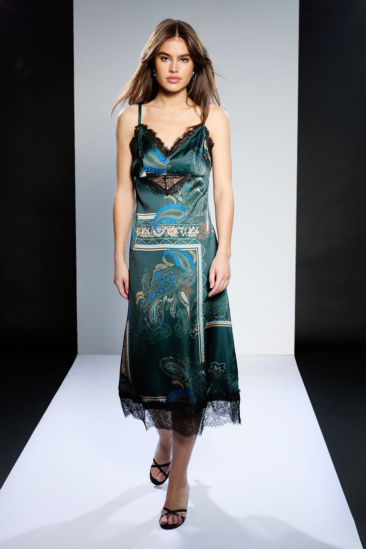 RUNWAY 1.8.1.8 Runway 1.8.1.8 Lace Panel Cami Midaxi Dress Dark Green image 1