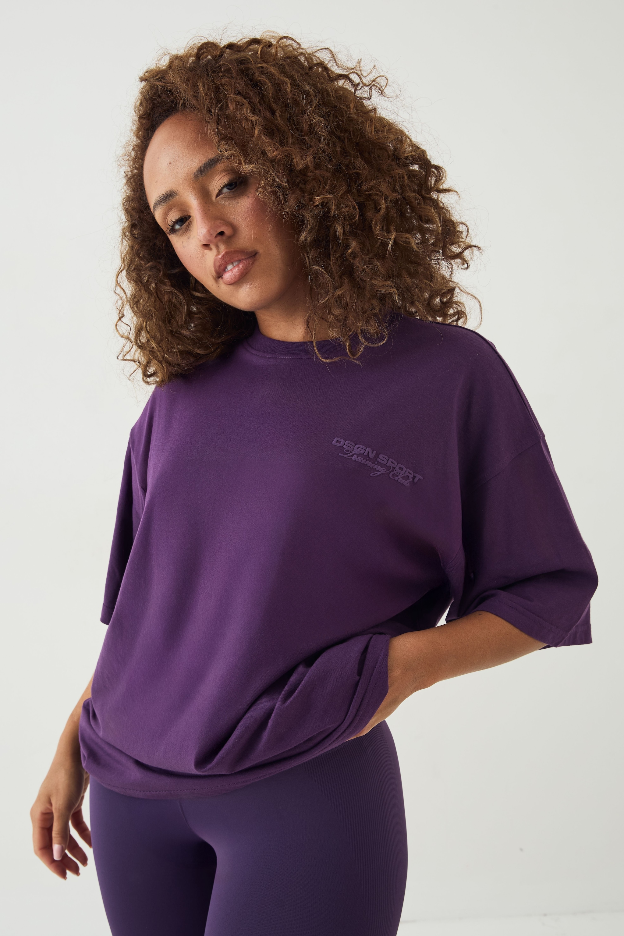 DSGN Studio DSGN Studio Sport Training Club Oversized T-Shirt Blackcurrant