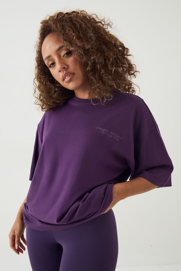 DSGN Studio DSGN Studio Sport Training Club Oversized T-Shirt Blackcurrant