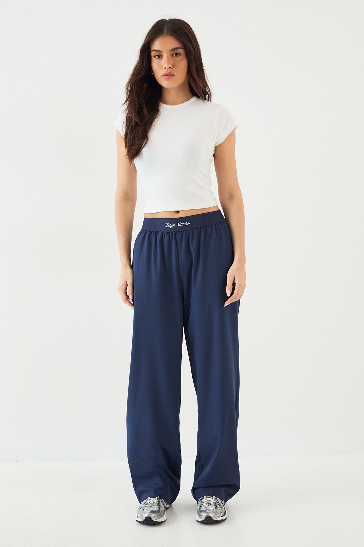 DSGN Studio DSGN Studio Elasticated Waist Straight Leg Trouser Navy image 5