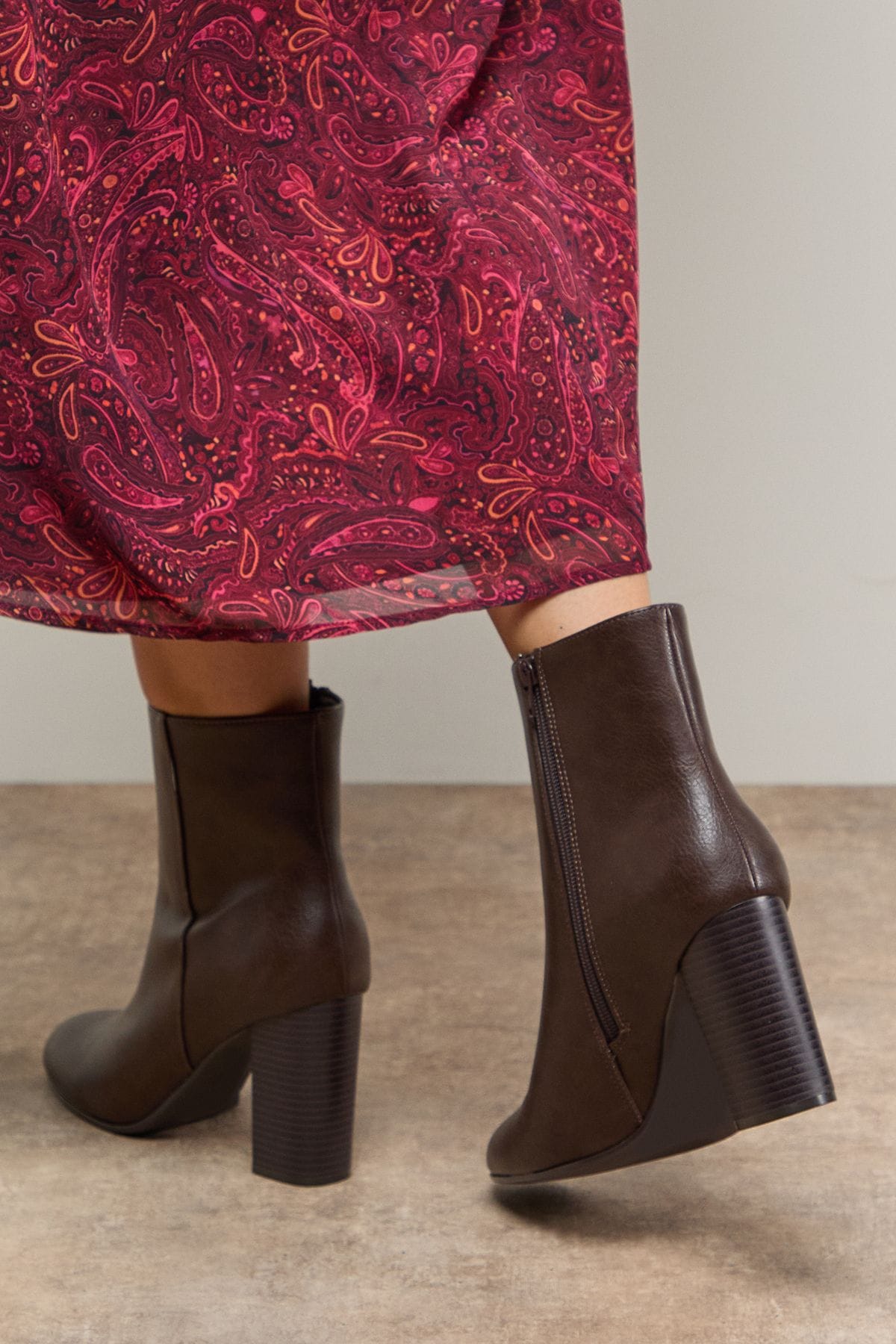 Oasis Louisa Faux Leather Round Toe Stacked High Heel Ankle Boots Brown image 4