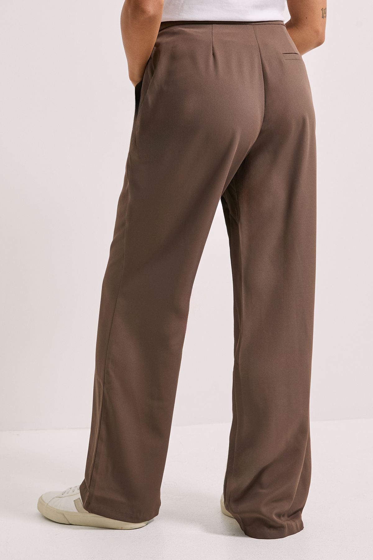 Dorothy Perkins Stitch Waistband Straight Leg Trouser Mocha image 3