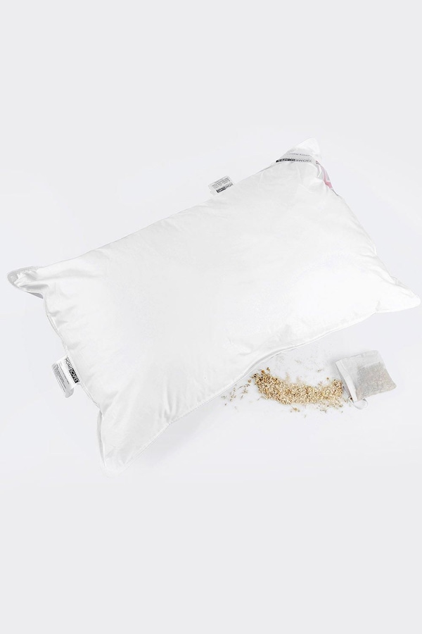 Homescapes Super Microfibre Camomile Pillow with Dried Camomile Insert