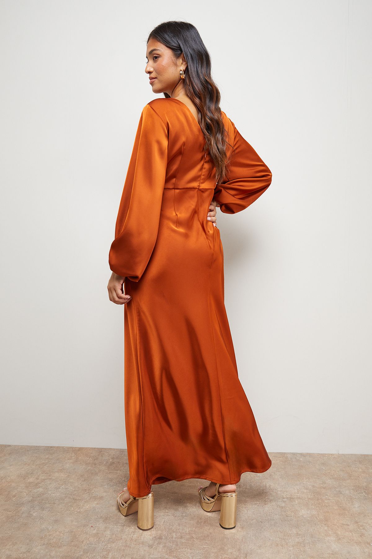 Oasis Petite Satin Boho Sleeve Crew Neck Bias Midi Dress Ginger image 3