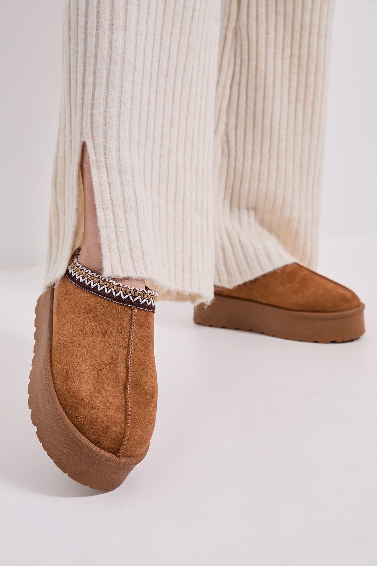 Dorothy Perkins Georgina Faux Suede Fur Trim Flatform Closed Toe Slipper Chestnut image 1
