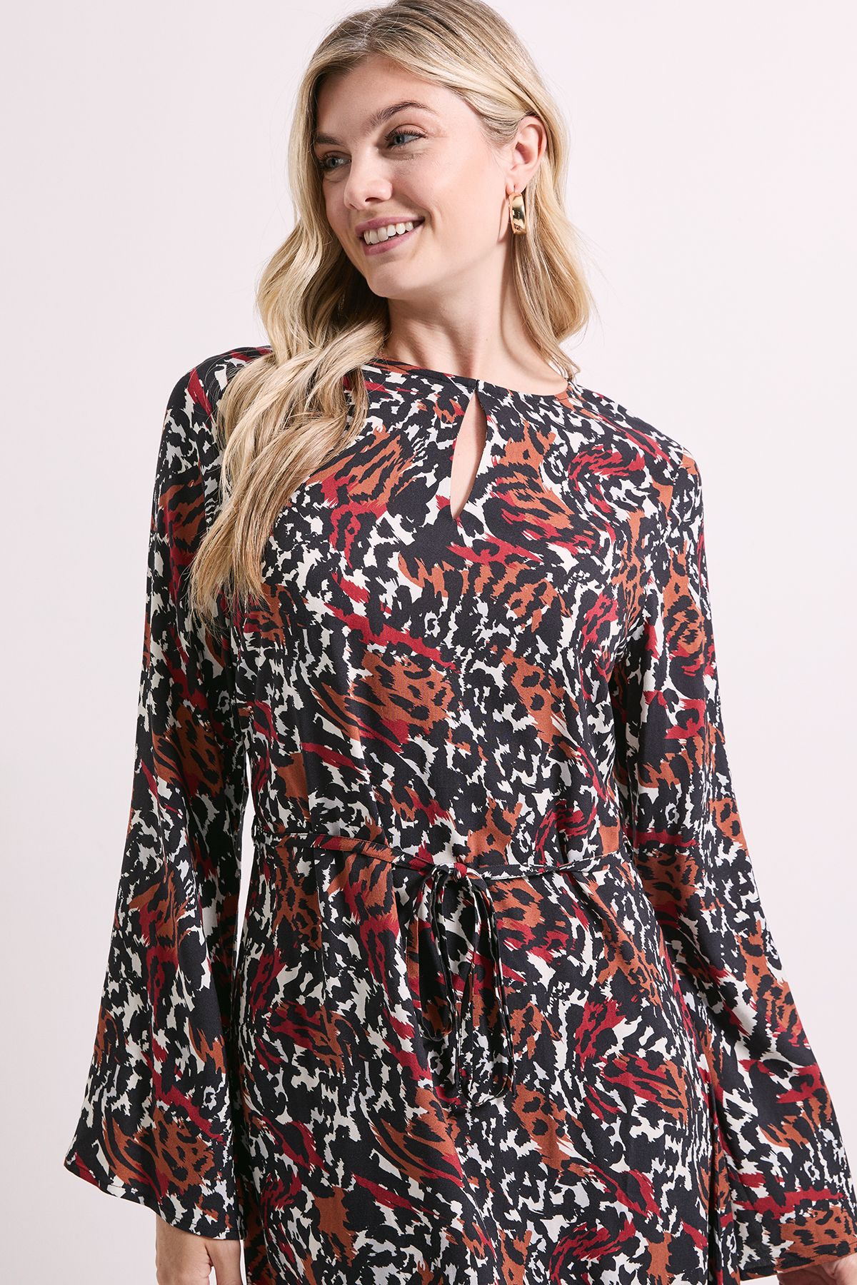 Dorothy Perkins Keyhole Belted Long Sleeve Midi Dress Animal image 3
