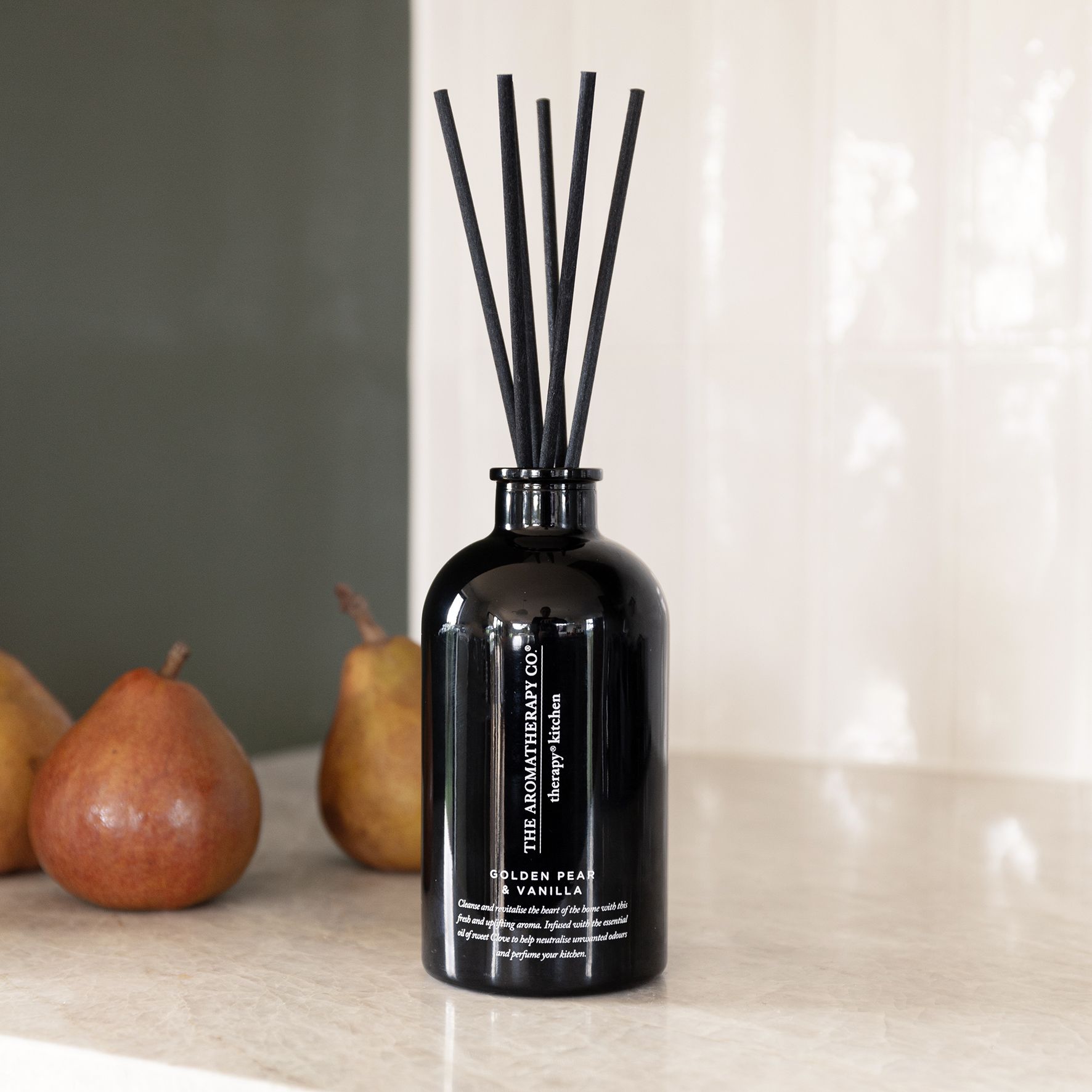 The Aromatherapy Company Therapy Kitchen Diffuser - Golden Pear & Vanilla 250ml image 1