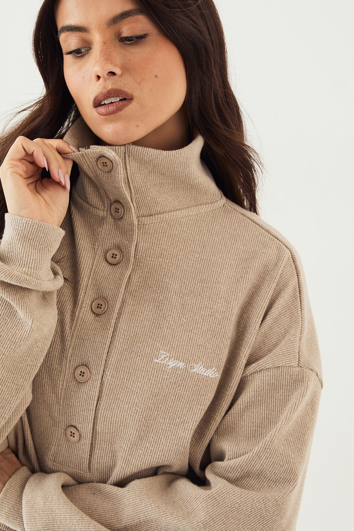 DSGN Studio DSGN Studio Brushed Rib Button Detail Sweatshirt Stone image 4