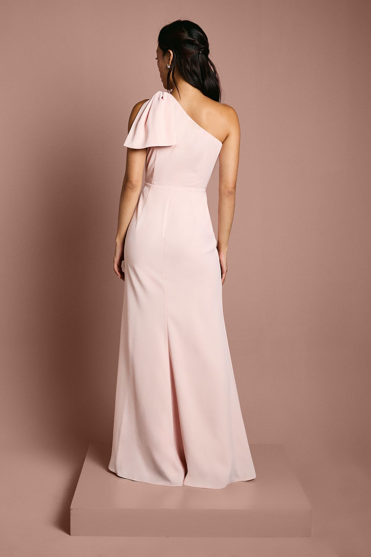 Coast Coast Honoured Bow One Shoulder Maxi Bridesmaid Dress Blush image 3