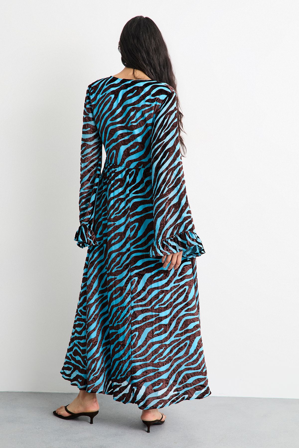Warehouse Burnout Velvet Plunge Neck Flared Sleeve Belted Maxi Dress Blue image 3