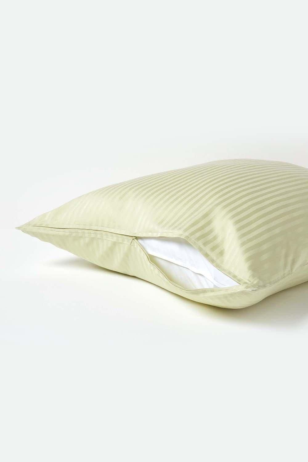 Homescapes Continental Egyptian Cotton Pillowcase 330 TC, 80 x 80 cm image 3