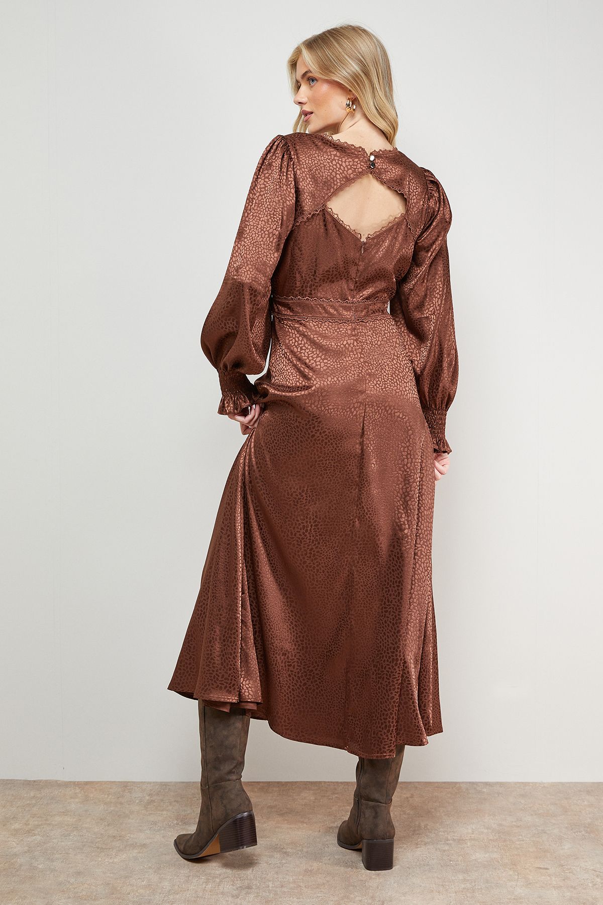 Oasis Jacquard Satin Midi Dress Chocolate image 3