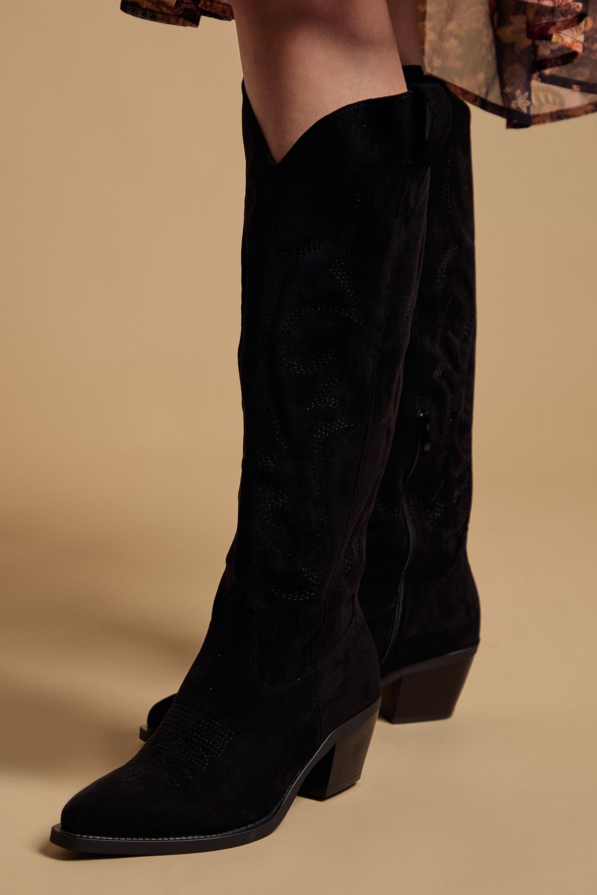 Oasis Jess Faux Suede Embroidered Western Knee Boots Natural Black image 4