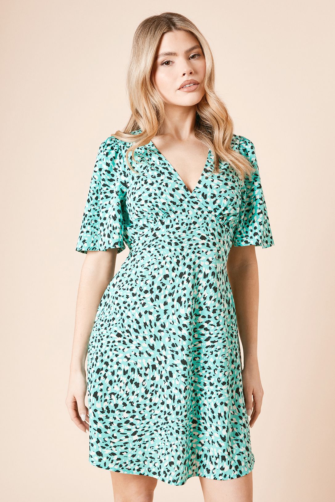 Dorothy Perkins Green Animal Flutter Sleeve Mini Dress Green image 2