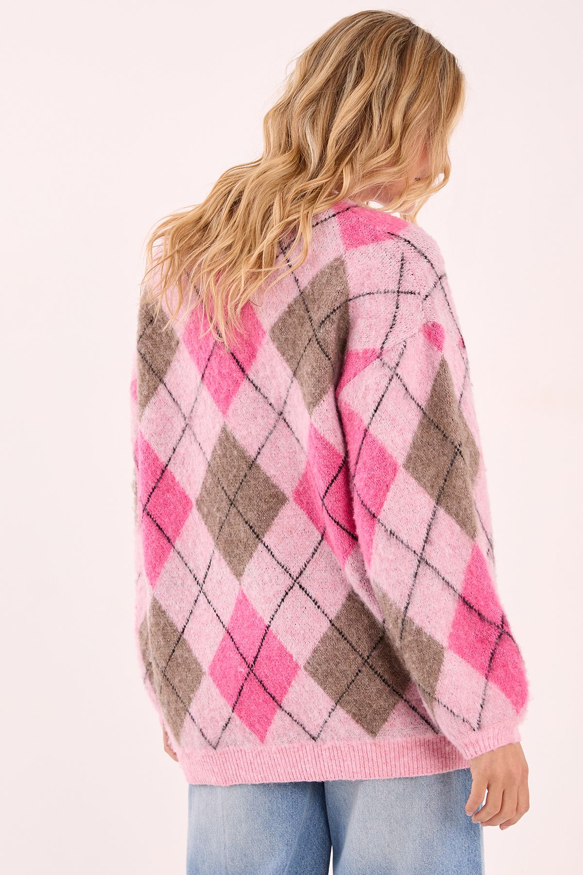 NastyGal Brushed Argyle Ballon Sleeve Oversized Jumper Pink image 3