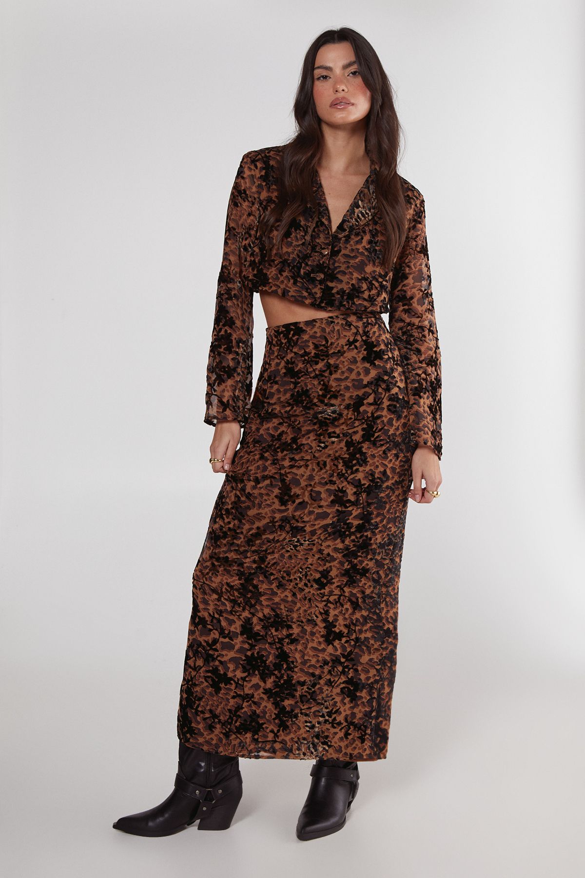 NastyGal Floral Animal Devore Cropped Shirt Tan image 2