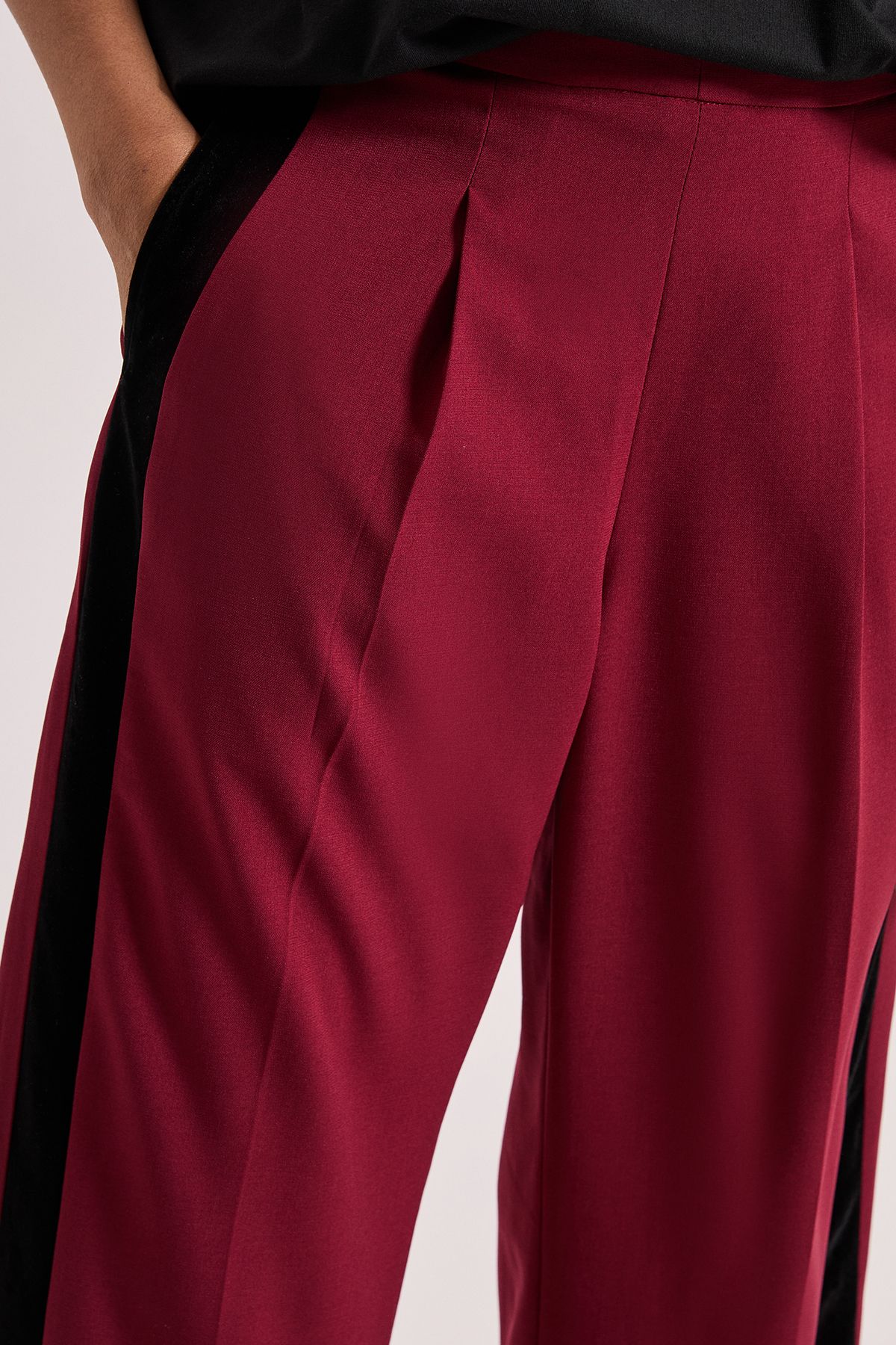 Dorothy Perkins Stripe Detail Belted Straight Leg Trouser Burgundy image 5