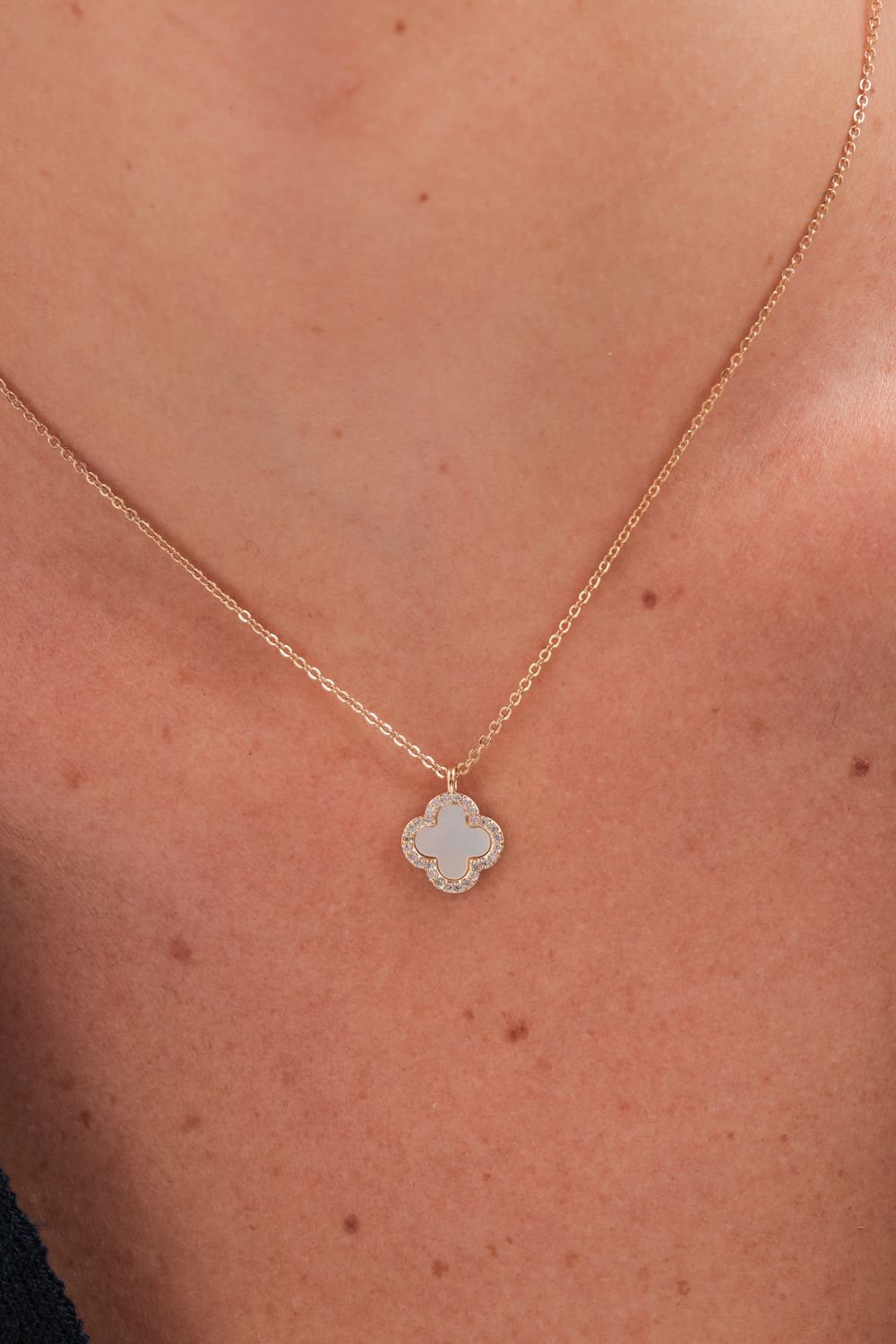 Jon Richard Gold Plated and Mother of Pearl Clover Pendant Necklace image 3