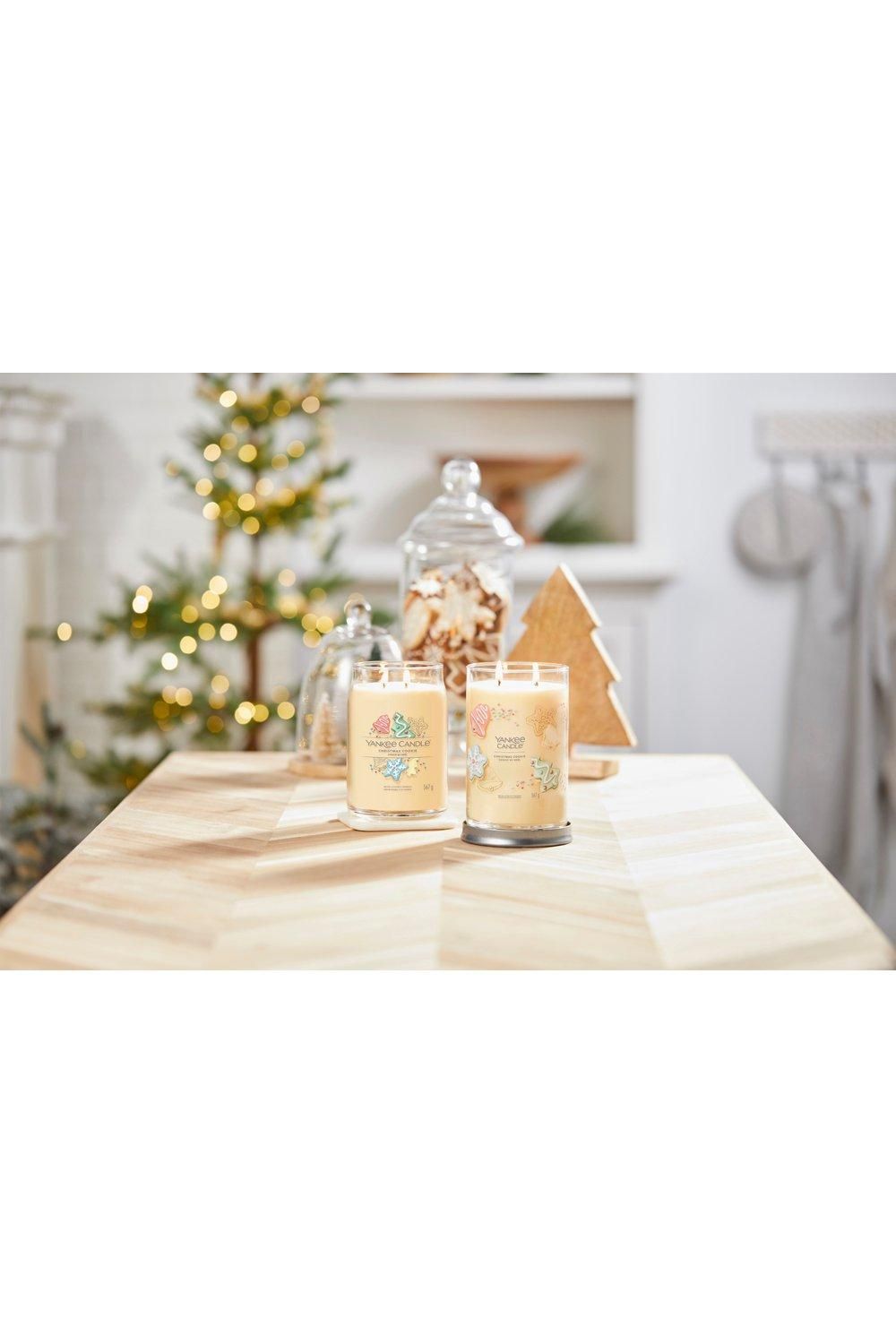 Yankee Candle Christmas Cookie Signature Large Jar Candle Multi image 2