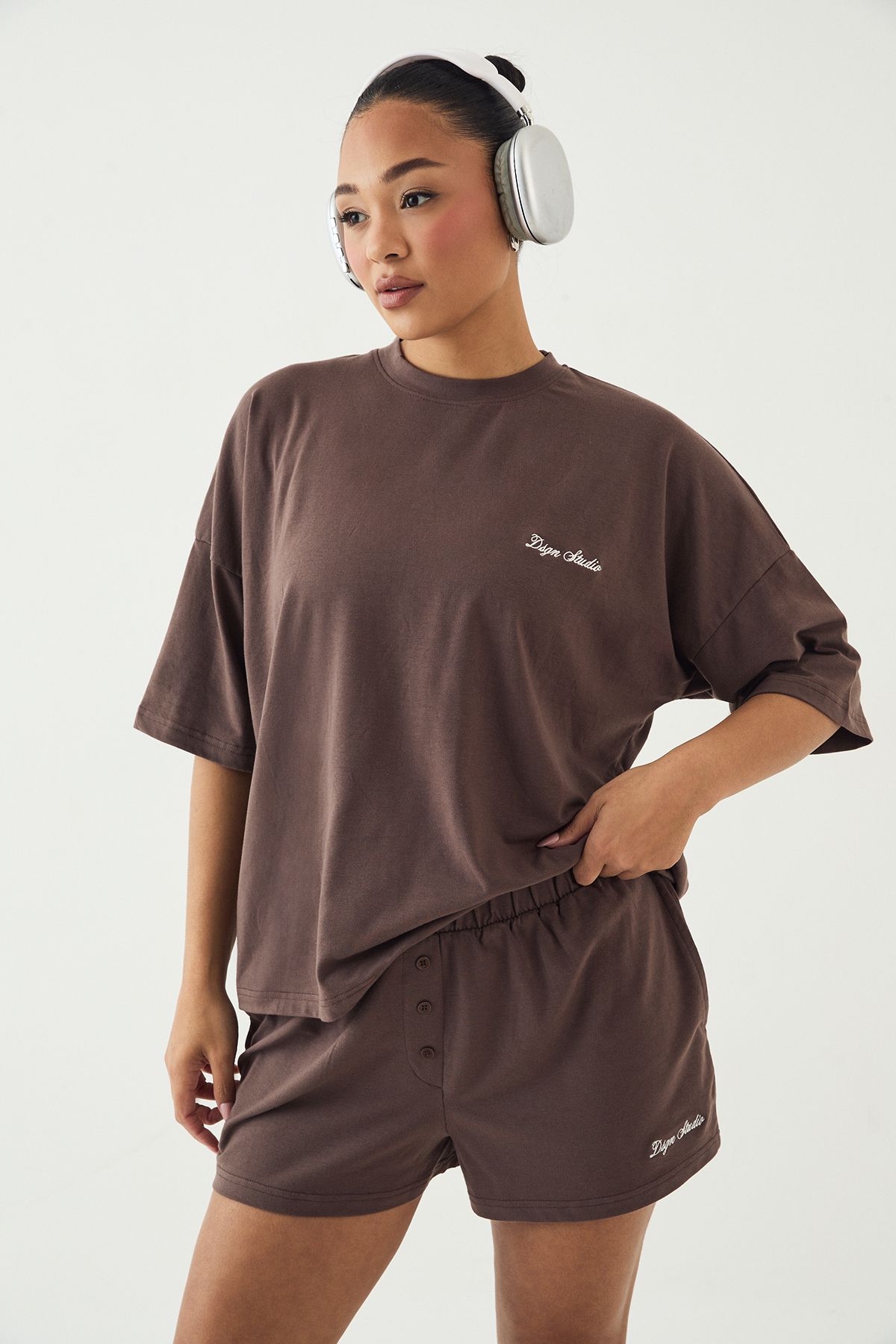 DSGN Studio DSGN Studio Lounge Henley Button Supersoft Short Mocha