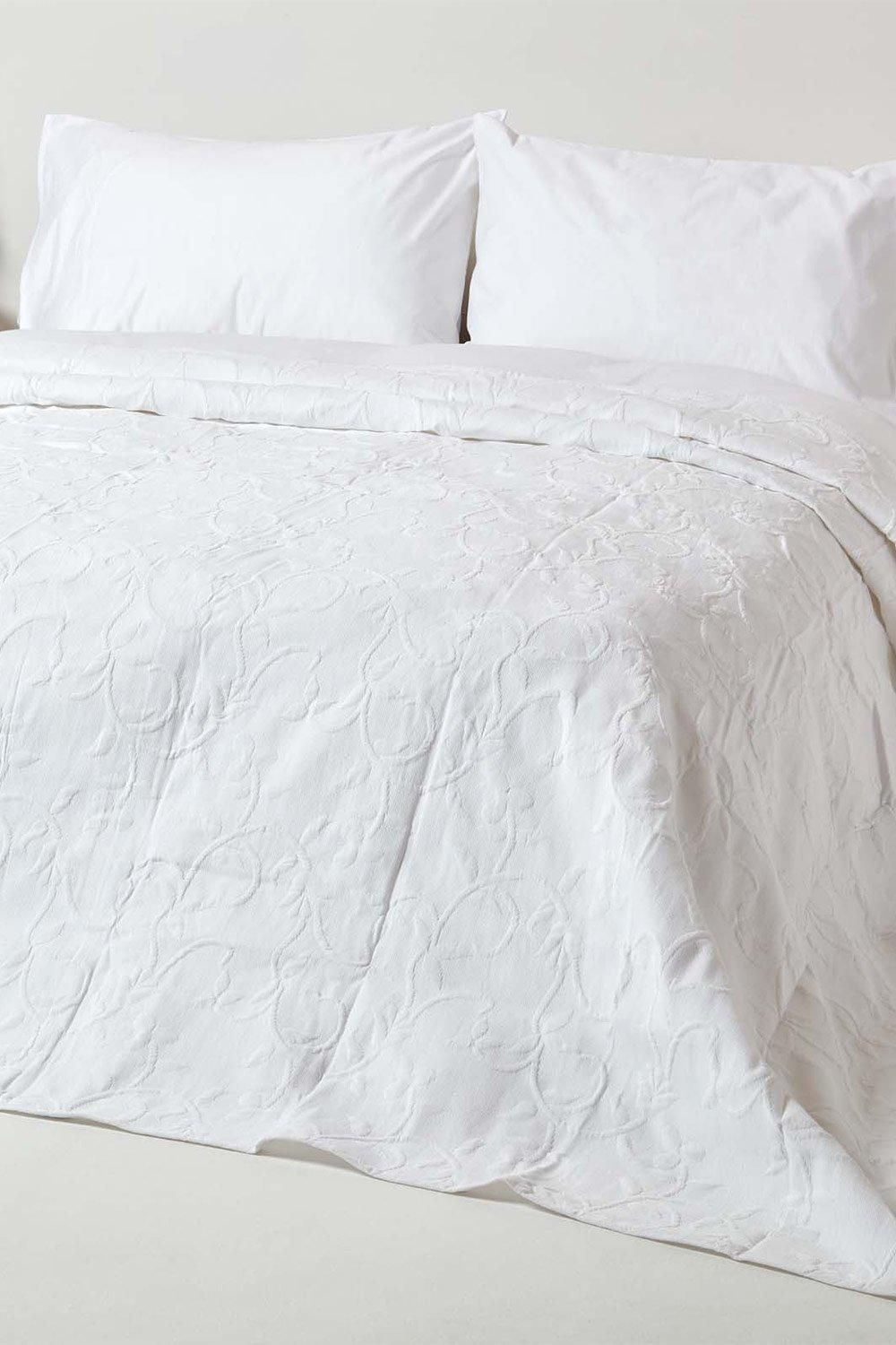 Homescapes Cotton Rich Floral Pattern Bedspread image 1