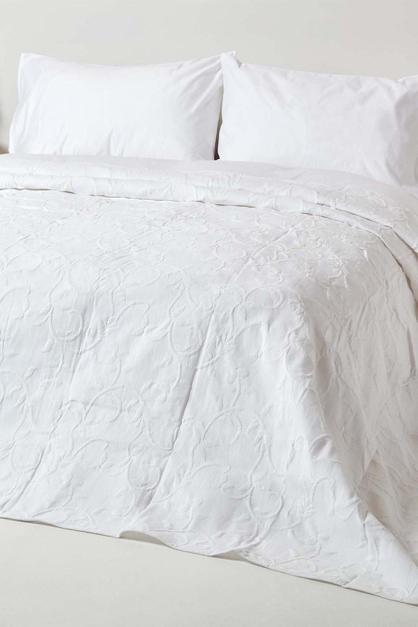 Homescapes Cotton Rich Floral Pattern Bedspread