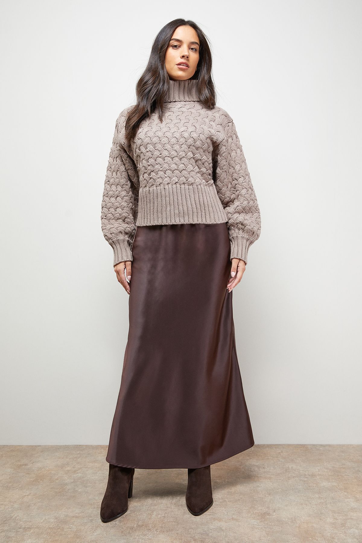 Oasis Chunky Cable Knit Roll Neck Jumper Mocha image 4