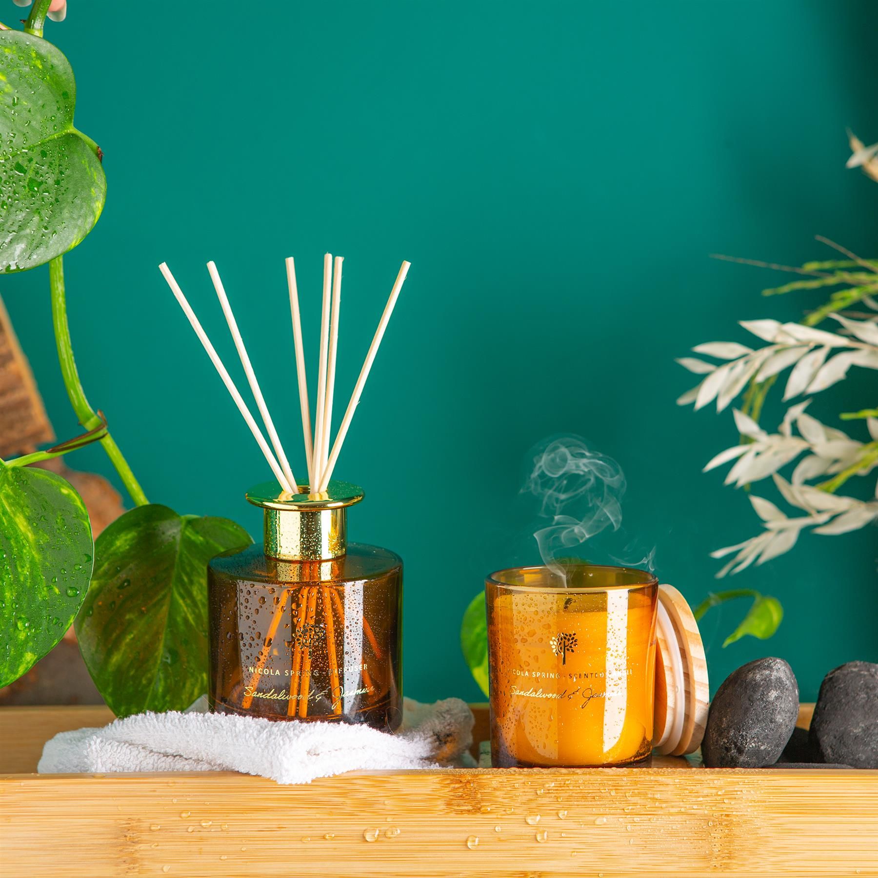 Nicola Spring Sandalwood & Jasmine Candle & Diffuser Set - 130g Jar + 200ml Diffuser image 8