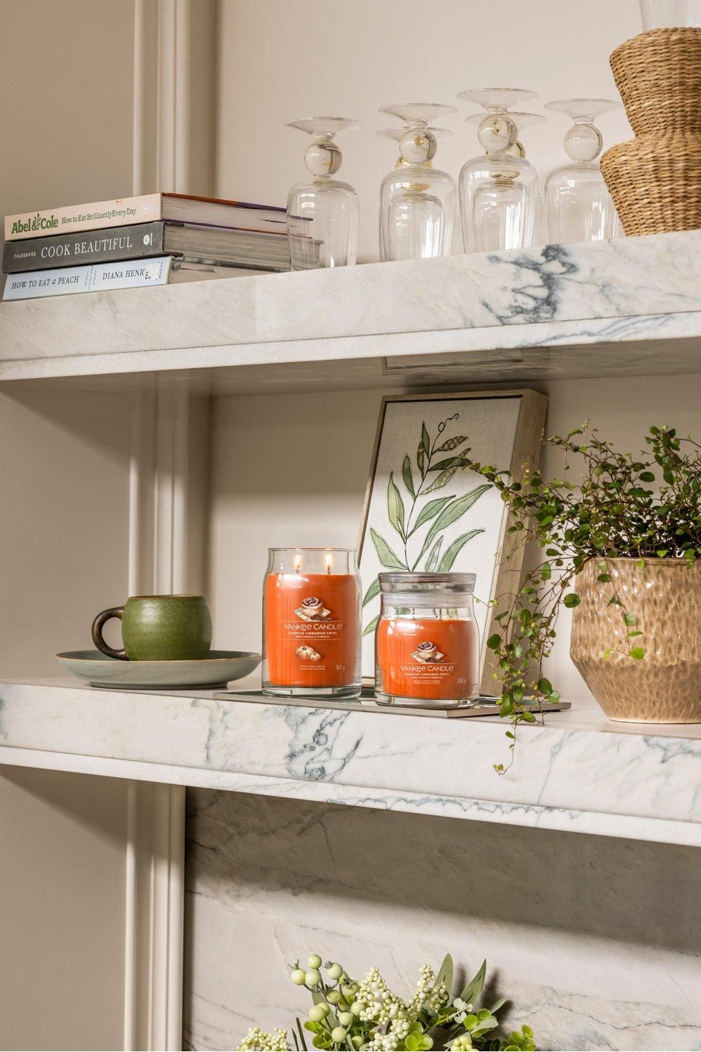 Yankee Candle Pumpkin Cinnamon Swirl Signature Large Jar Candle Multi image 2