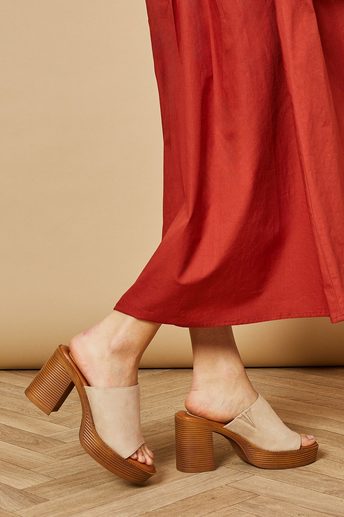 Oasis Ianthe Faux Suede Platform Mules Beige image 3