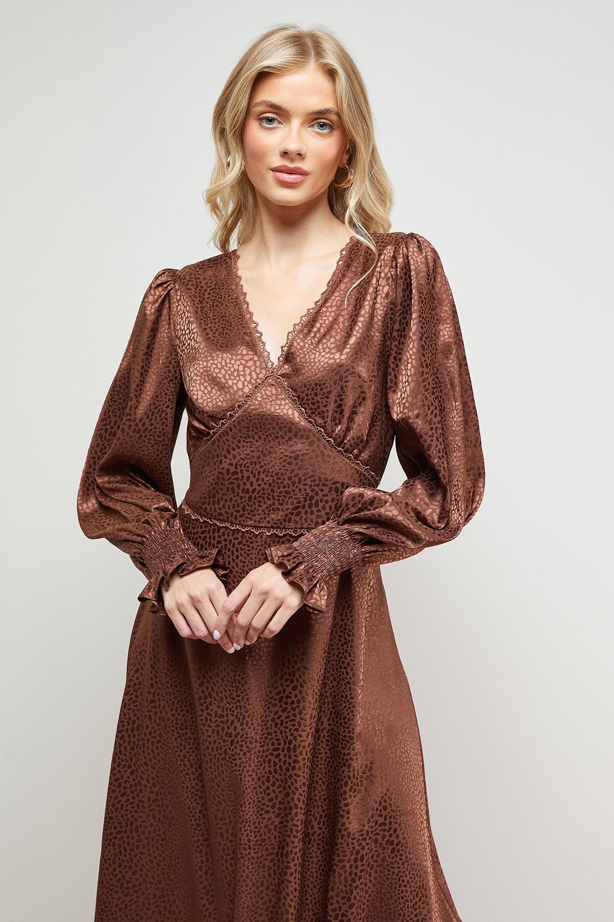 Oasis Jacquard Satin Midi Dress Chocolate image 2