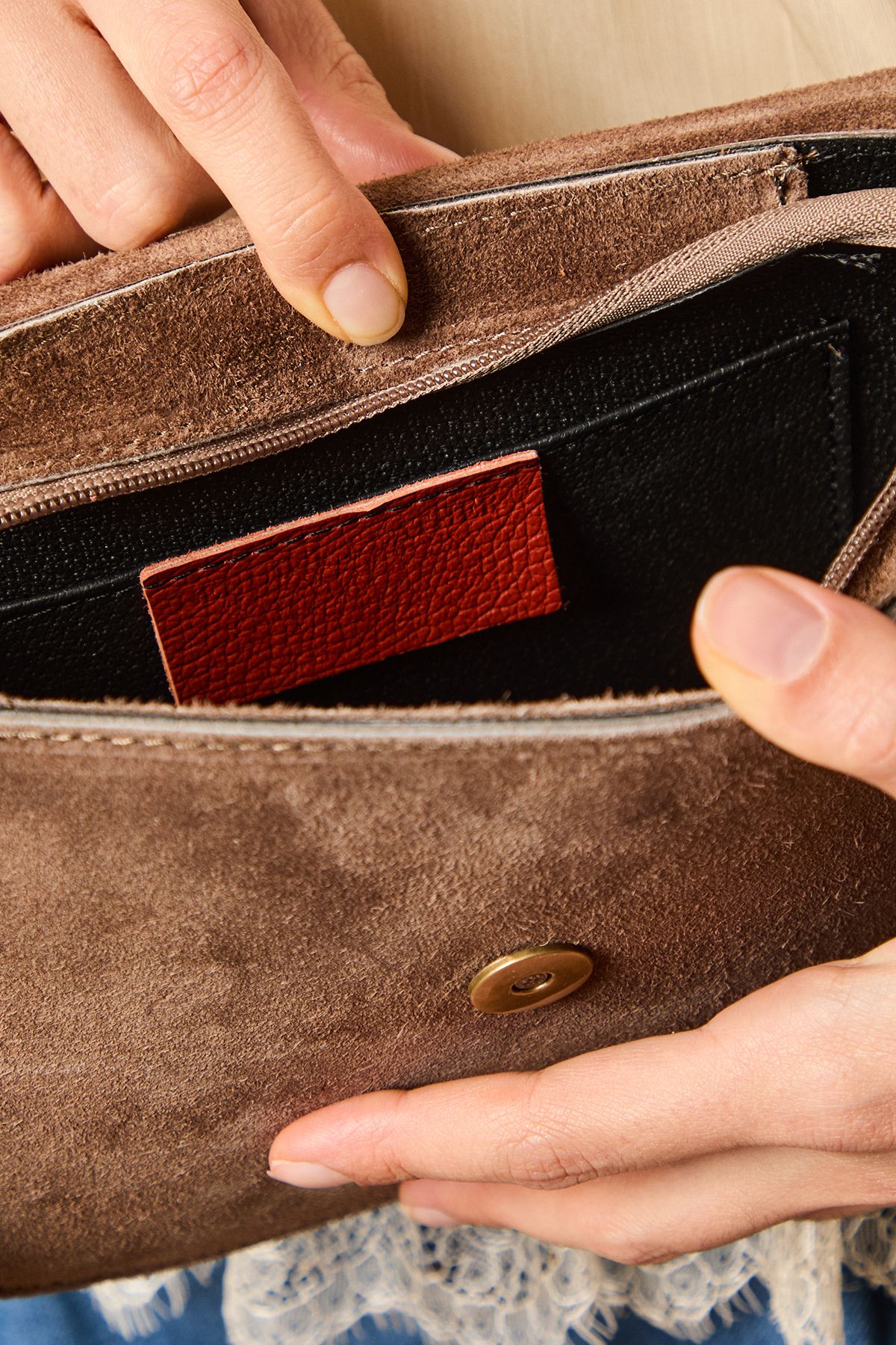 Oasis Thessina Suede Structured Ring Detail Cross Body Saddle Bag Taupe image 3