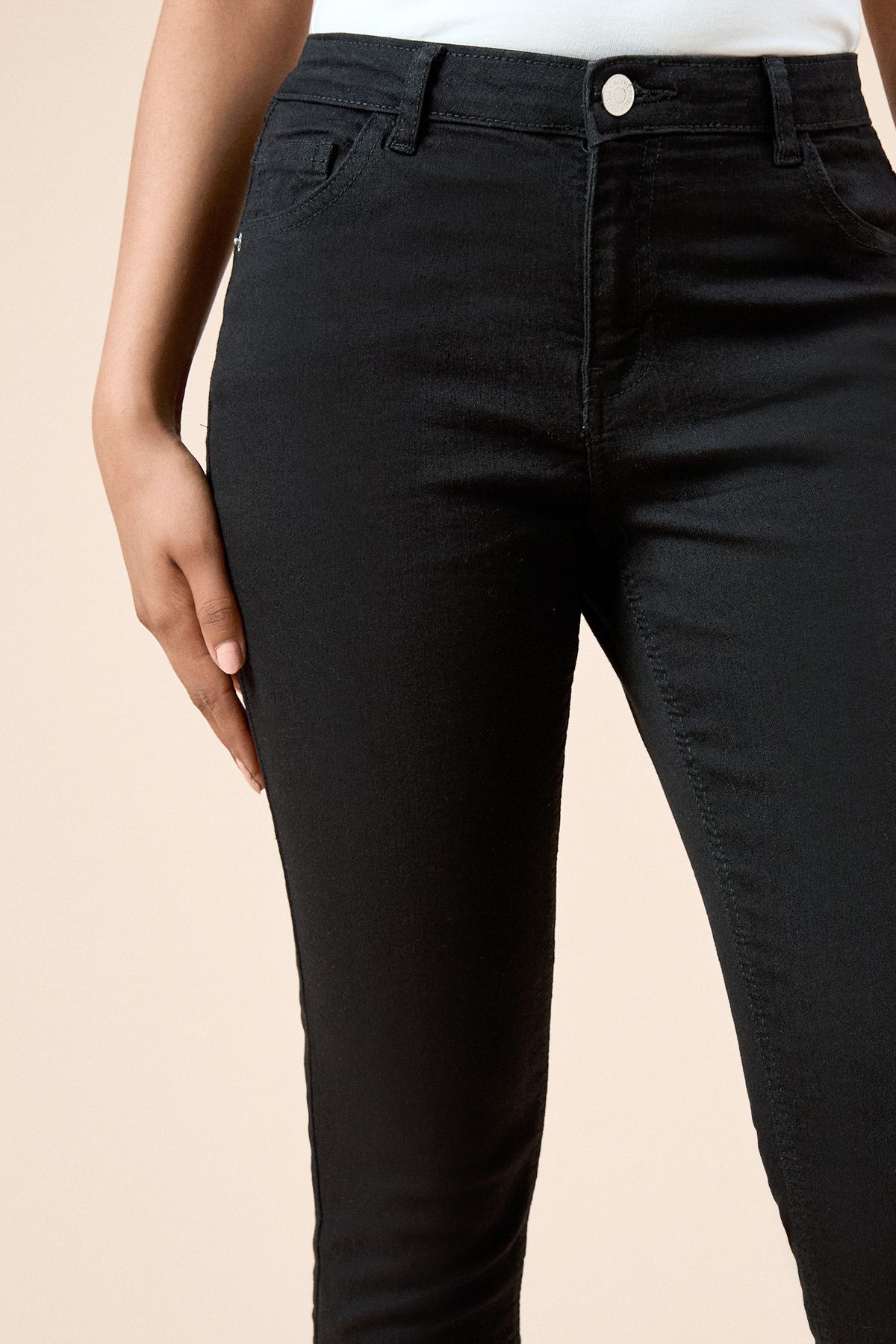 Dorothy Perkins Petite Comfort Stretch Skinny Jeans Black image 4
