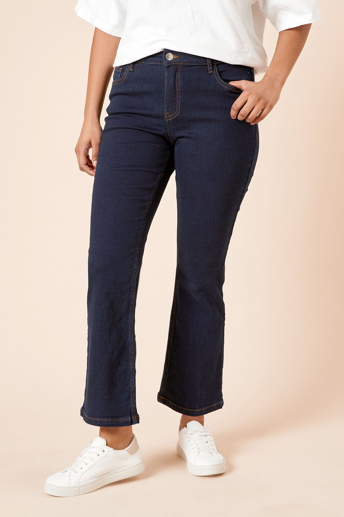 Dorothy Perkins Petite Comfort Stretch Bootcut Jeans Indigo image 2