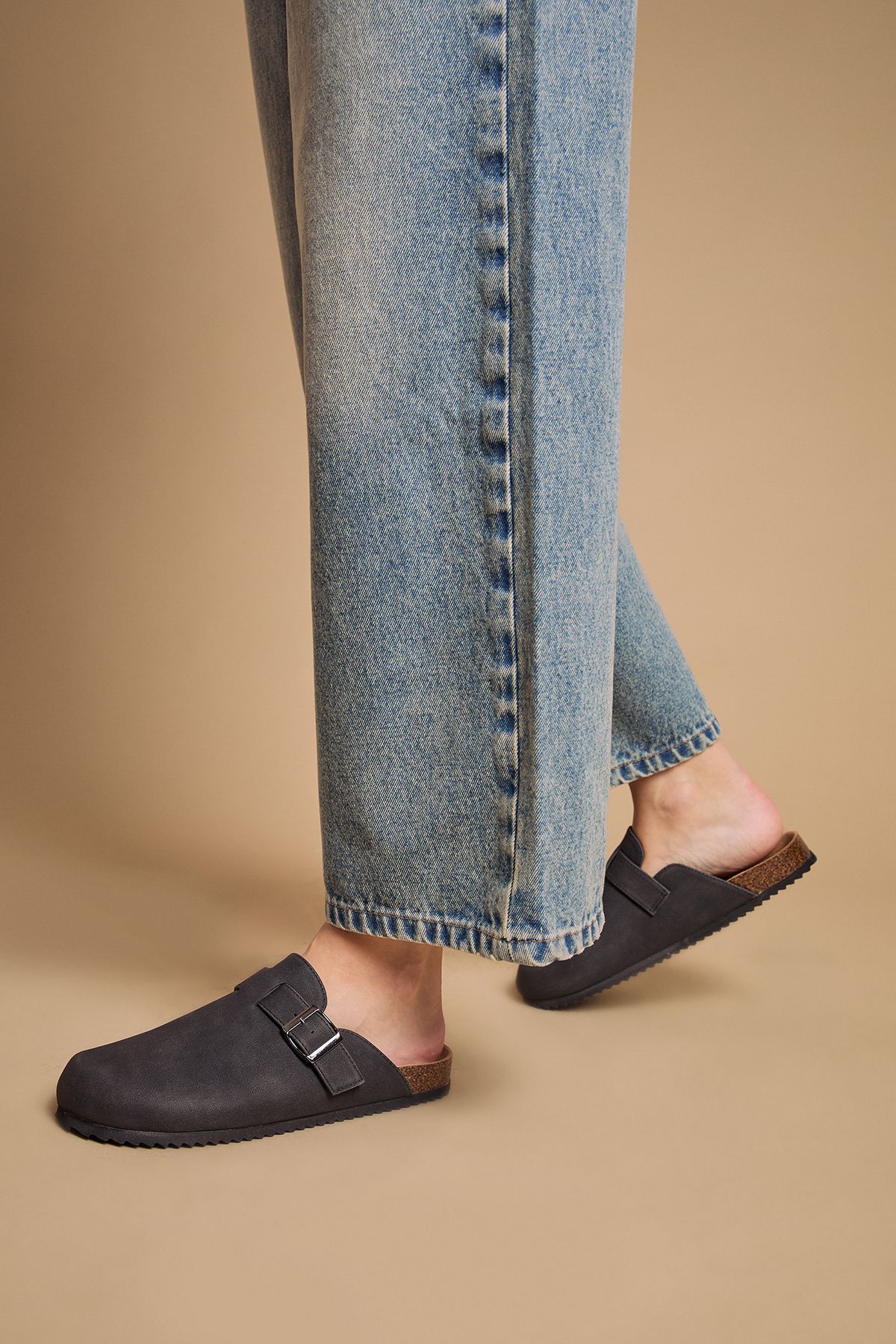 Oasis Jackie Faux Nubuck Suede Closed Toe Footbed Mules Natural Black