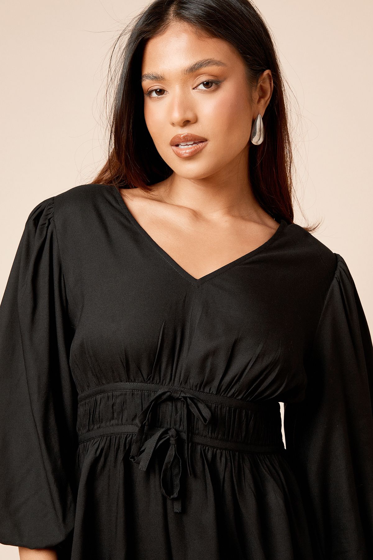 Dorothy Perkins Petite Tie Detail Blouson Sleeve Mini Dress Black image 4