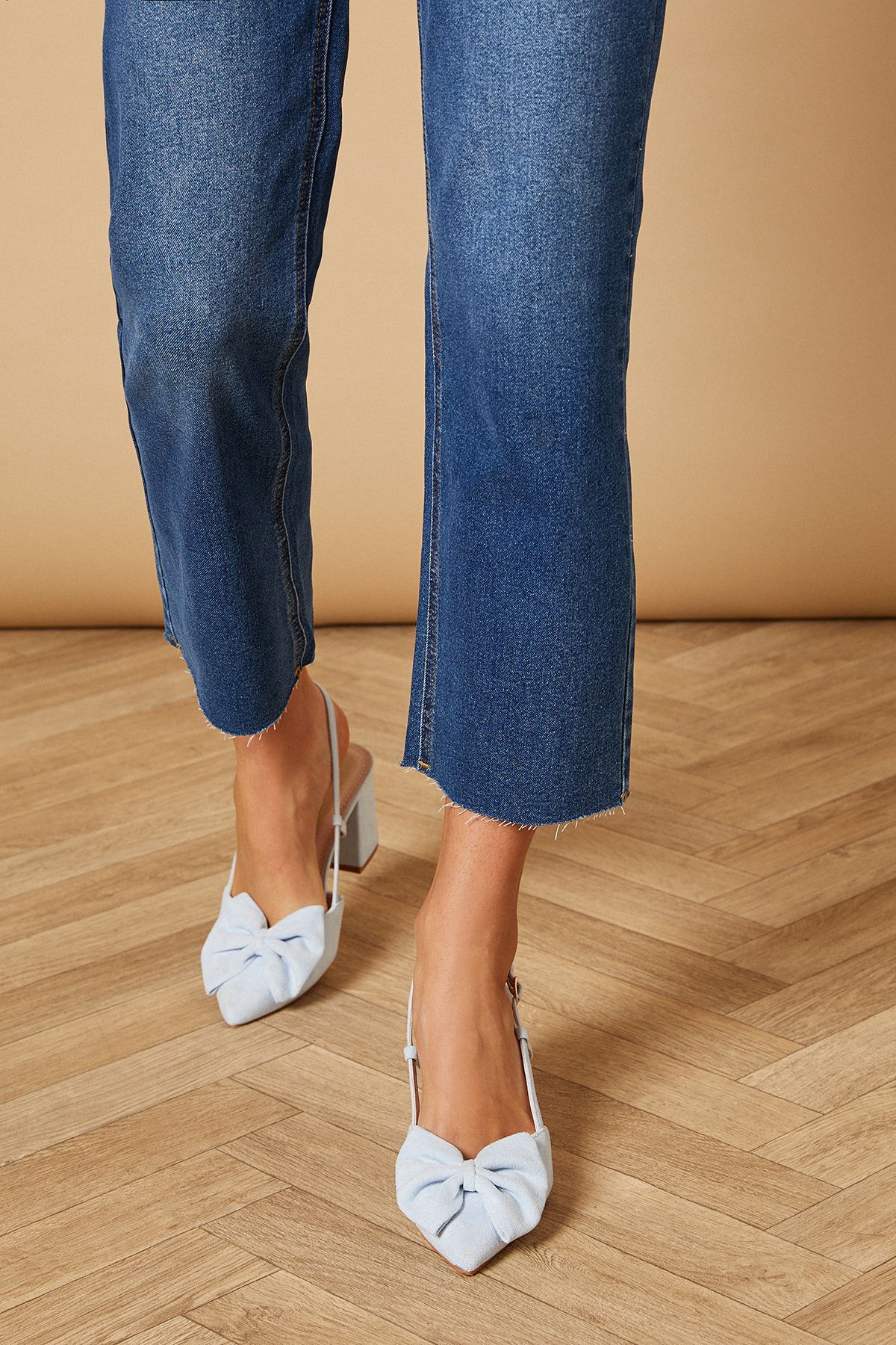 Oasis Dorinda Faux Suede Bow Slingback Block Heeled Shoes Blue image 2