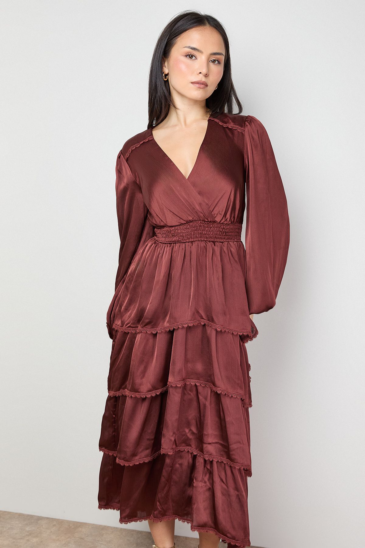 Oasis Petite Ruffle Tiered Balloon Sleeve High Low Hem Midi Dress Chocolate image 4