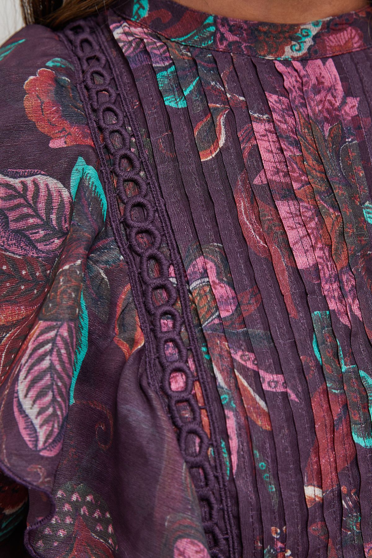 Oasis Printed Frill Detail Chiffon Mini Dress Multi image 5