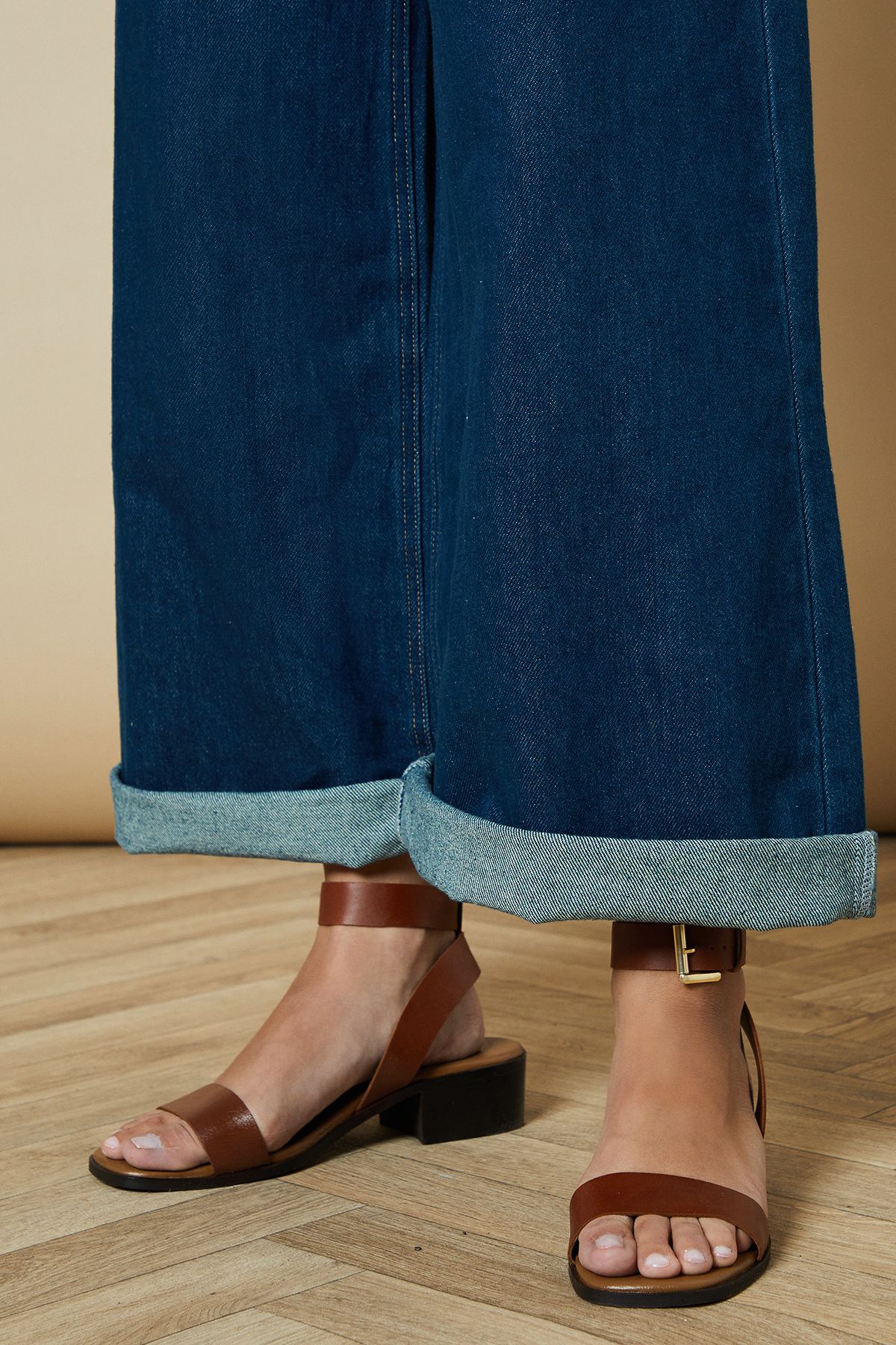 Oasis Gracie Real Leather Low Stacked Heeled Sandals Tan image 2