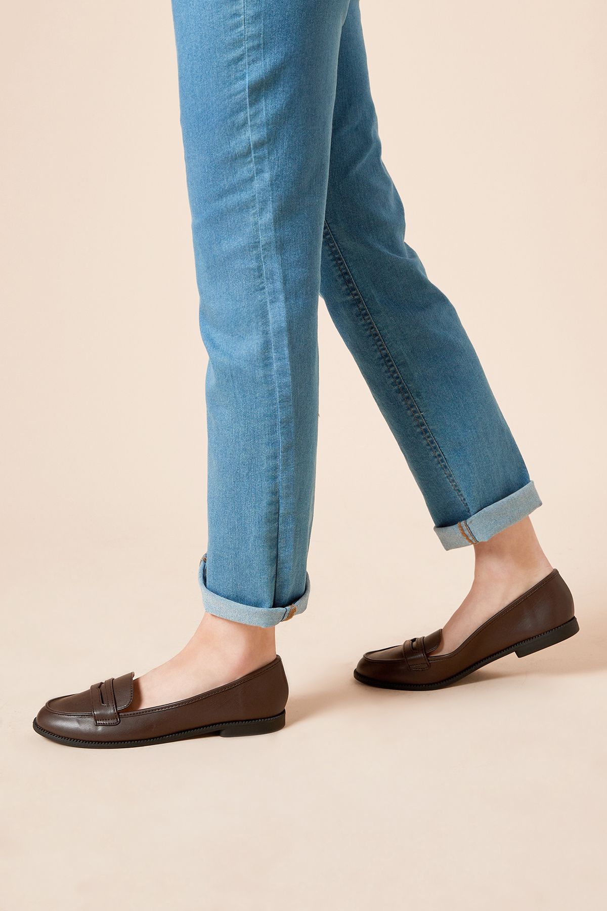 Dorothy Perkins Wide Fit Lara Penny Loafers Chocolate image 2