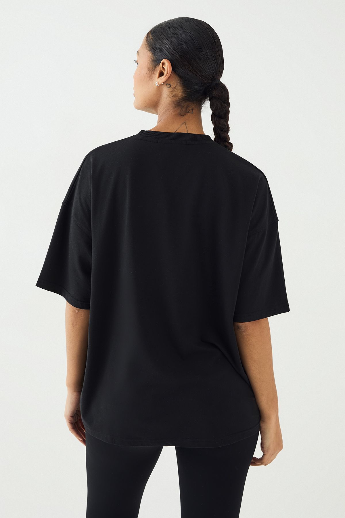 DSGN Studio DSGN Studio Script Short Sleeve T-Shirt Black image 2