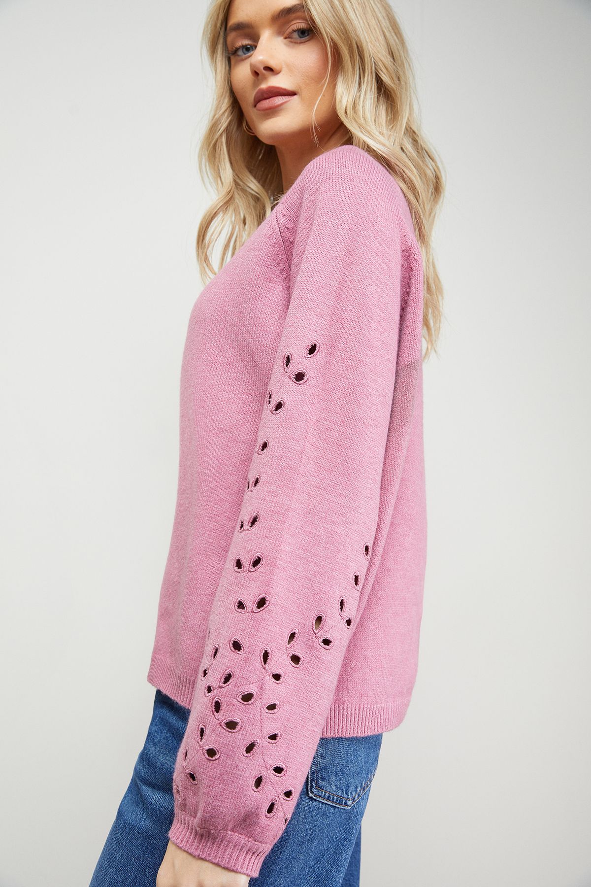 Oasis Leaf Detail Knitted Jumper Washed Pink image 2