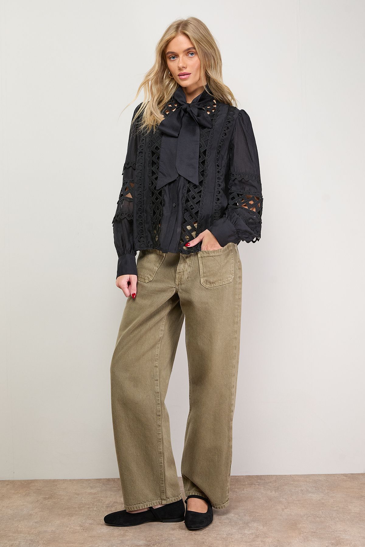 Oasis Belle Suede Mary Jane Square Toe Ballet Pumps Black image 2