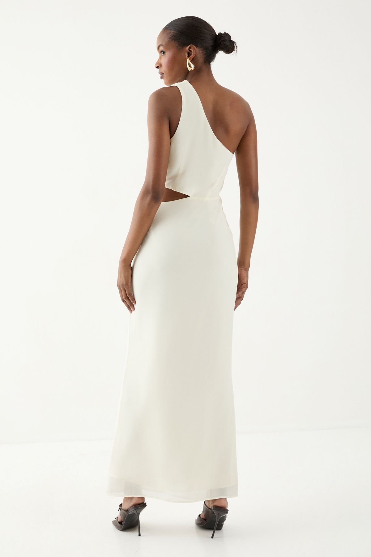 MissPap Asymmetric Shoulder Cut Out Ruched Maxi Dress Butter image 4