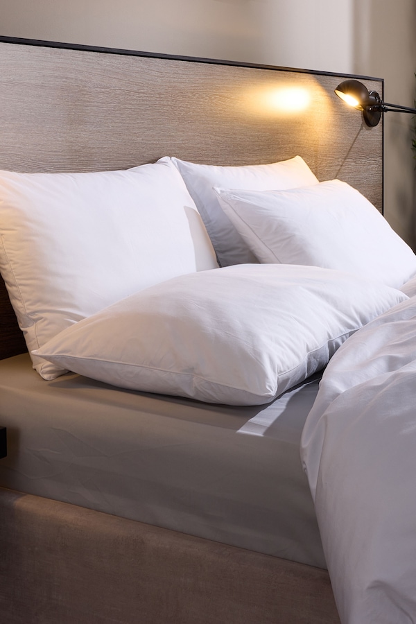 Snuggledown 4 Pack Hotel Medium Support Back Sleeper Pillow