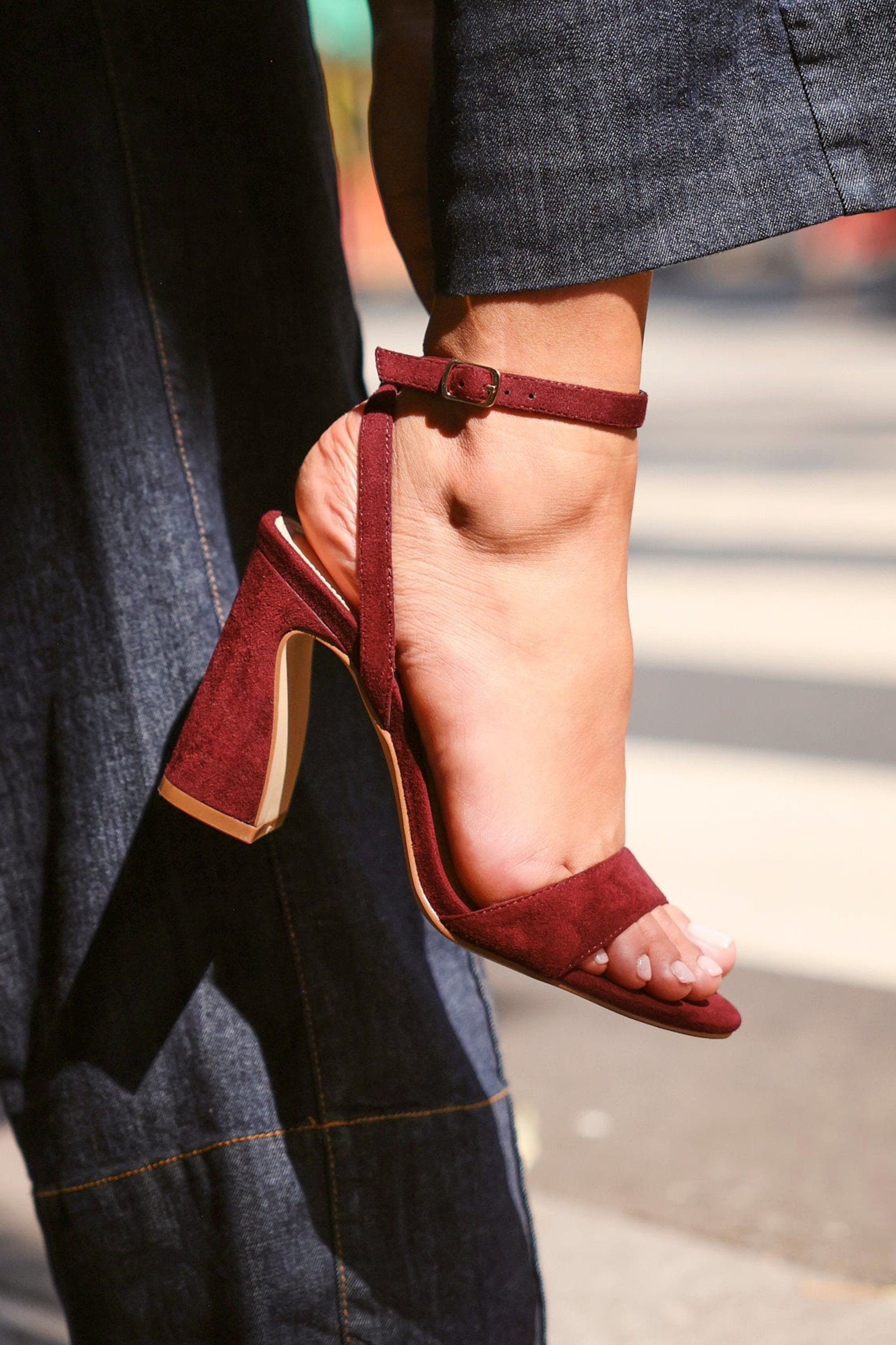 Linzi Trance Burgundy Faux Suede Block Heel image 6