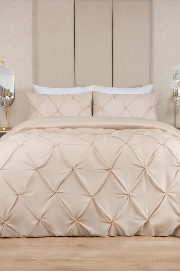 OHS Diamond Pintuck Duvet Cover with Pillowcase