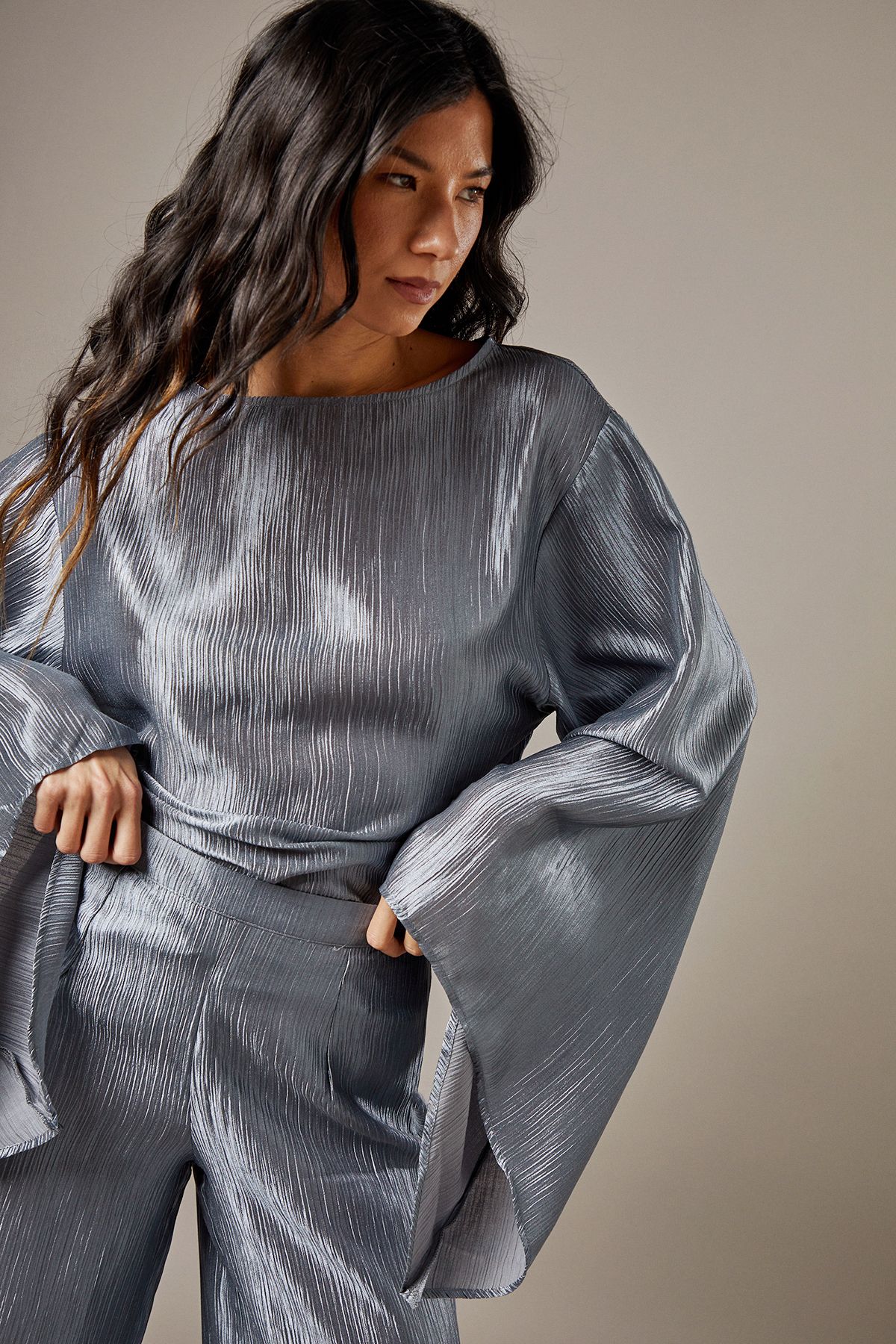 Warehouse Crinkle Satin Waterfall Sleeve Top Slate Grey image 4