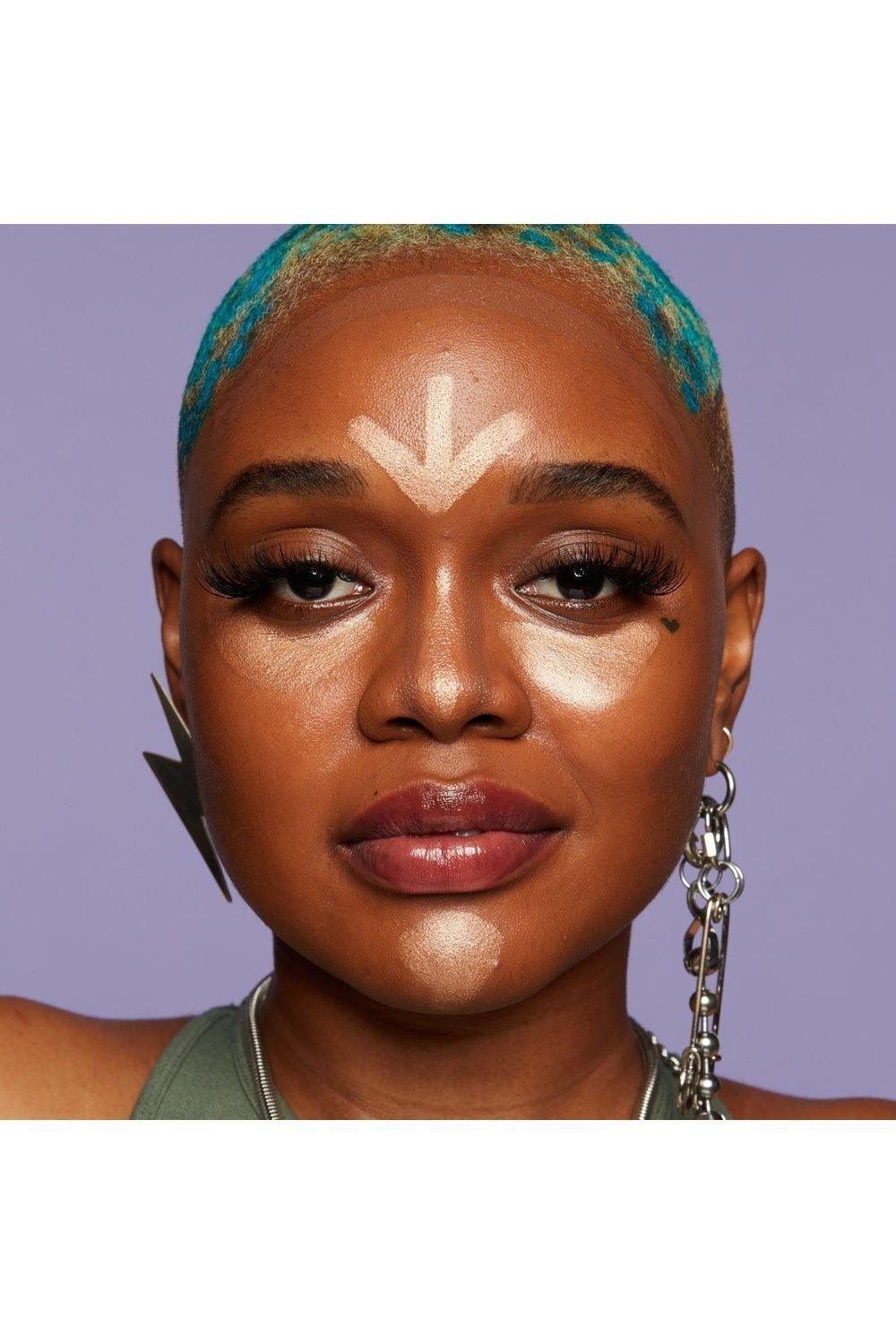 NYX Professional Makeup Wonder Stick Highlight & Contour Stick Rich image 3